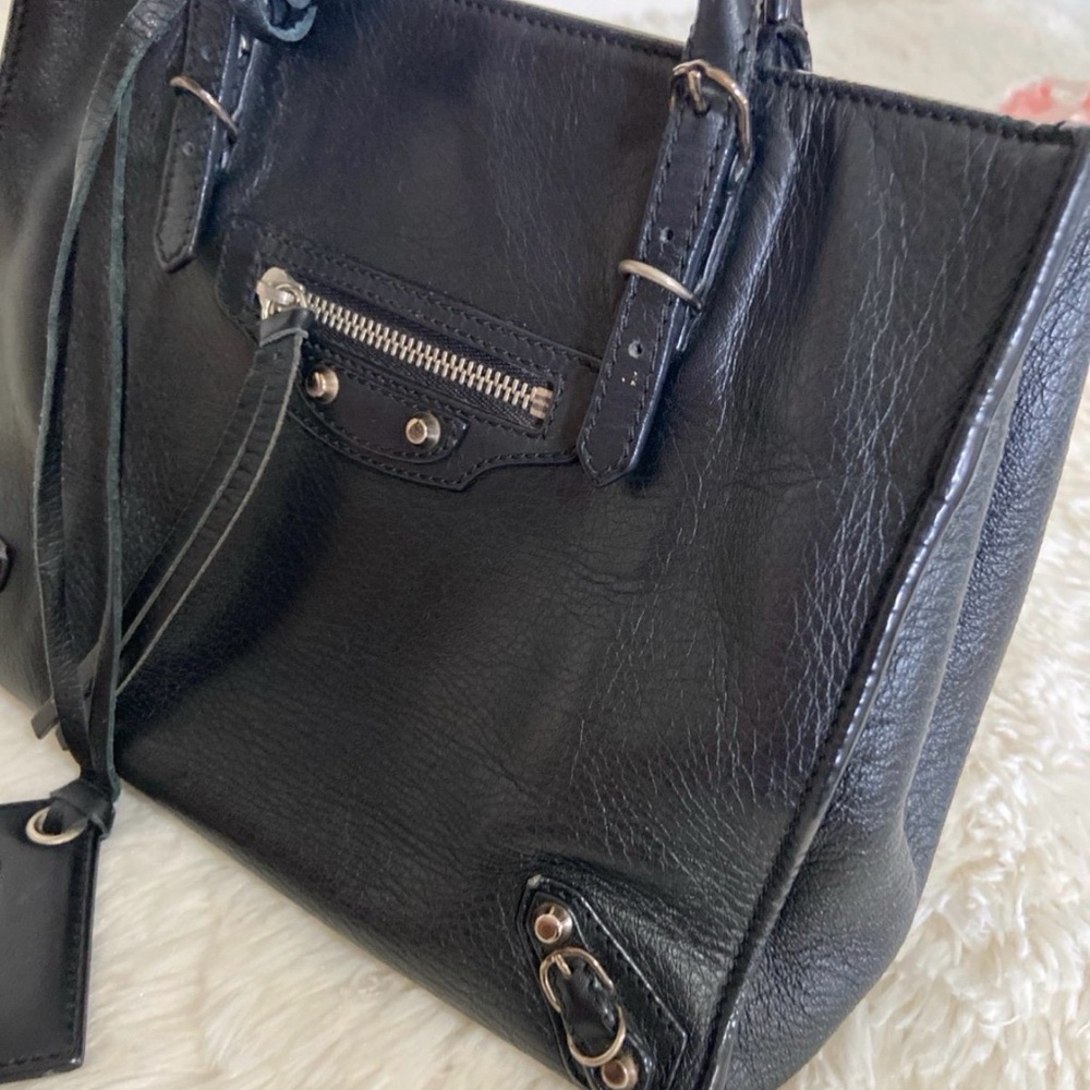 Balenciaga Black Leather Hobo with Front Zip and Card Holder - Picture 6 of 10